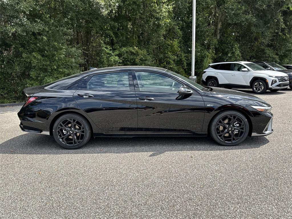2025 Hyundai Elantra N Line photo 2