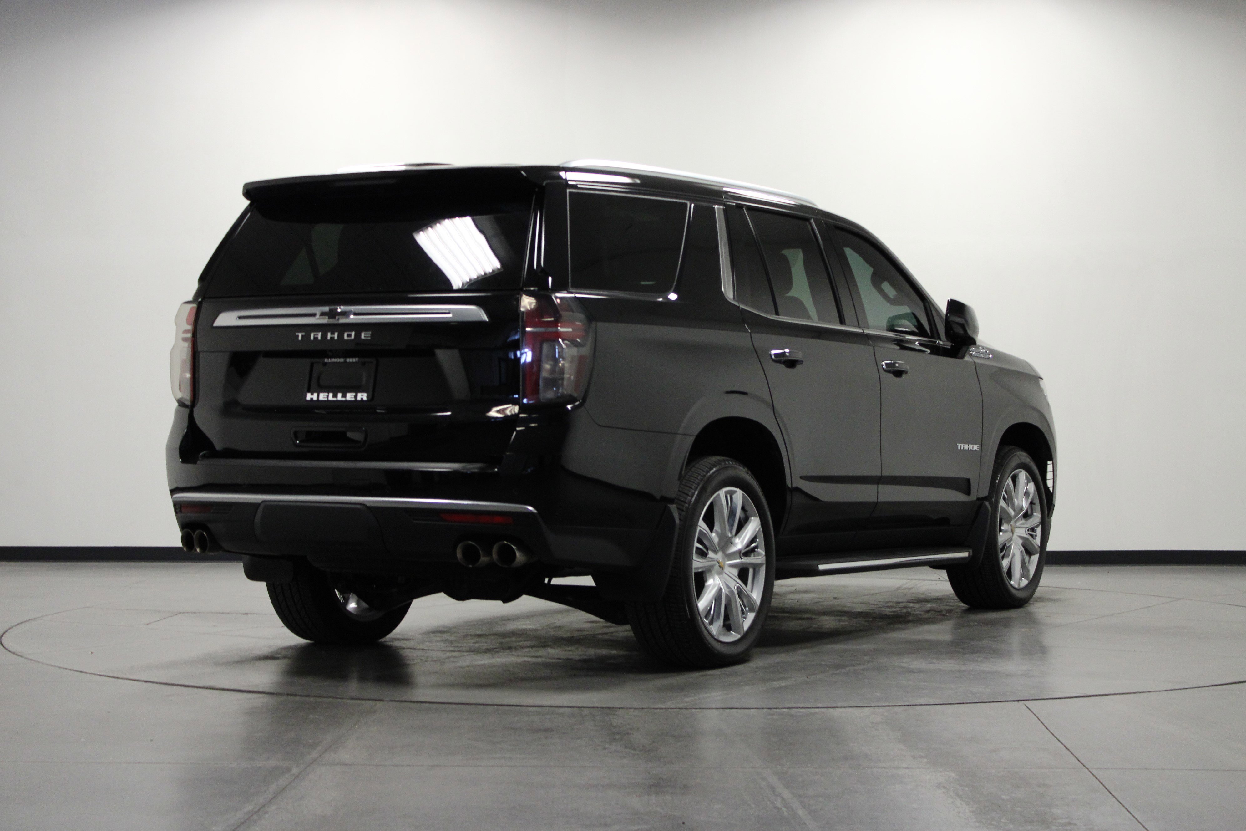 2024 Chevrolet Tahoe High Country photo 3