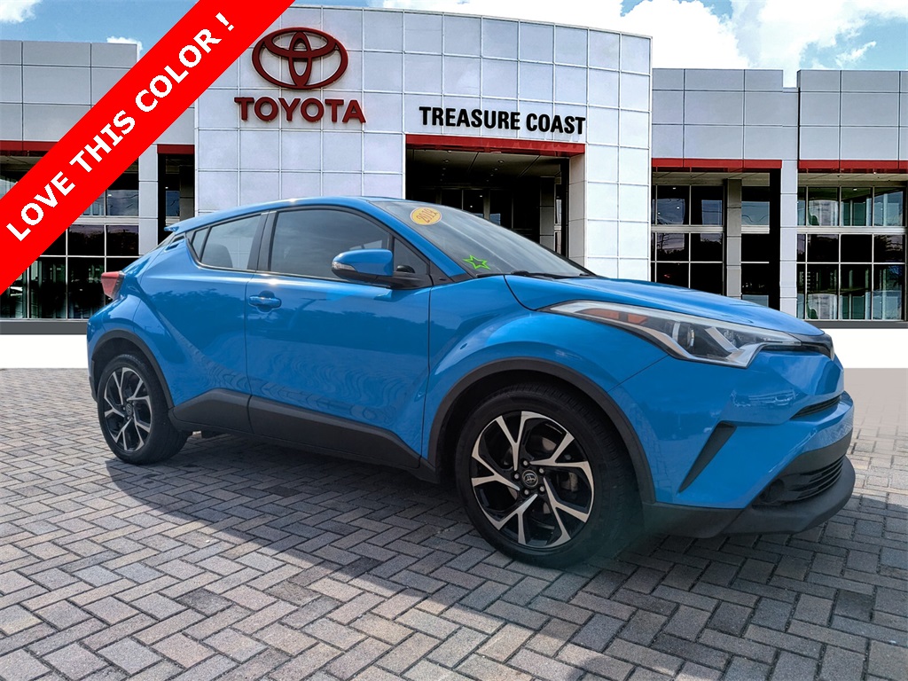 2019 Toyota C-HR XLE's photo