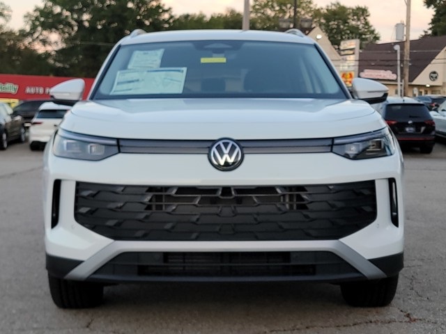 2025 Volkswagen Tiguan S photo 9