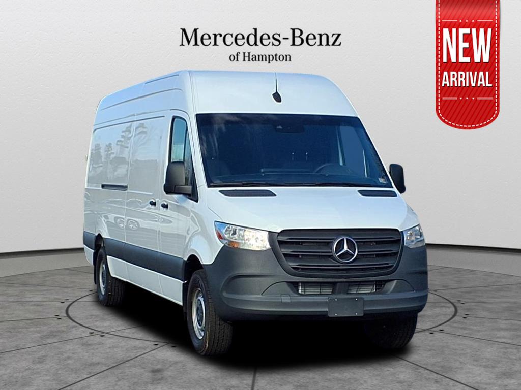 2024 Mercedes-Benz Sprinter Base's photo