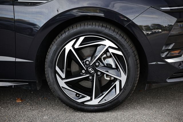 2024 Hyundai Sonata SEL photo 3