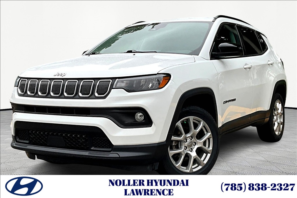 2022 Jeep Compass Latitude Lux's photo