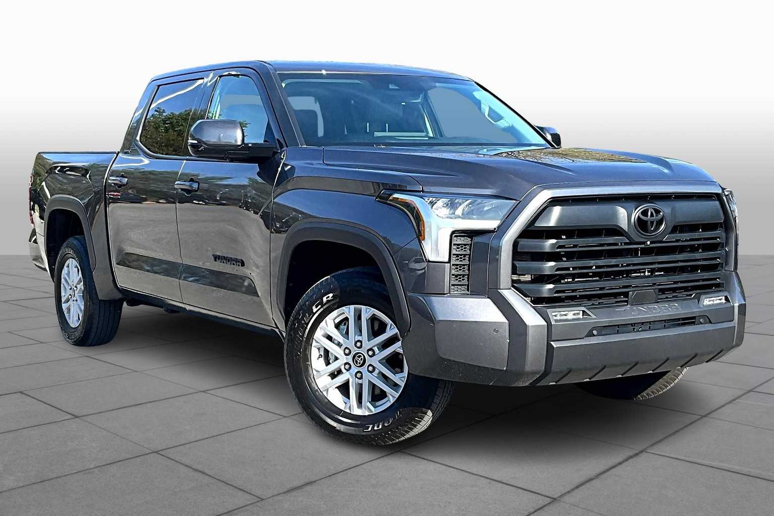 2023 Toyota Tundra SR5 photo 2