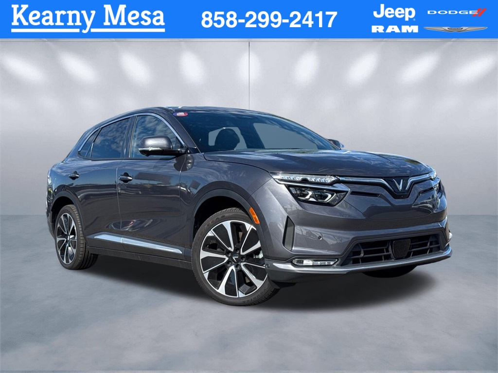 2025 VinFast VF 8 Plus