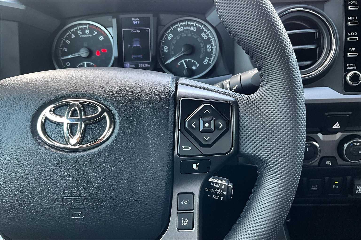 2023 Toyota Tacoma TRD 4x4 photo 23