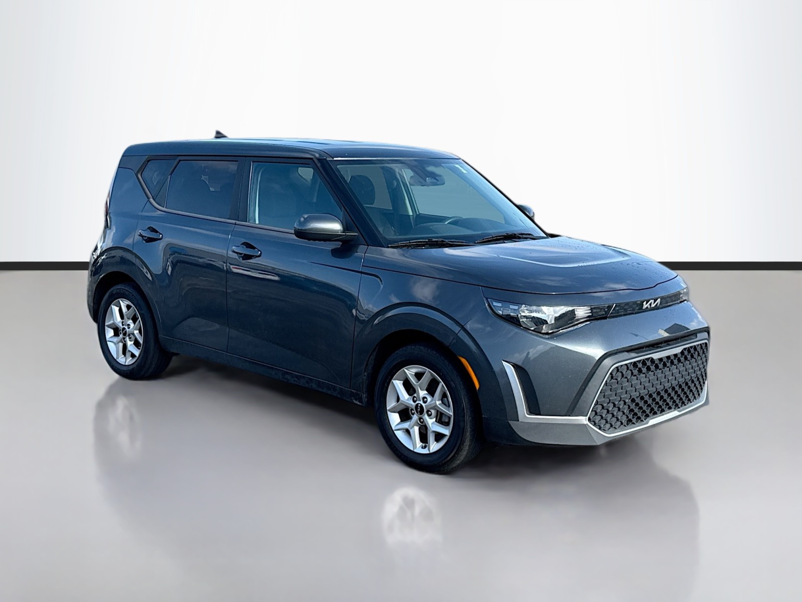 2023 Kia Soul LX photo 3