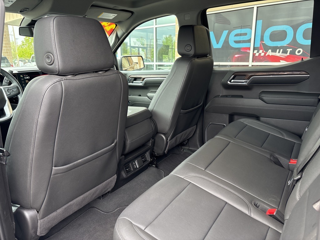 2024 Gmc Sierra 1500 SLT photo 16