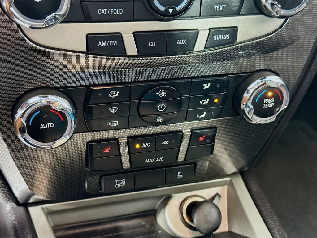 2012 Ford Fusion SEL photo 15