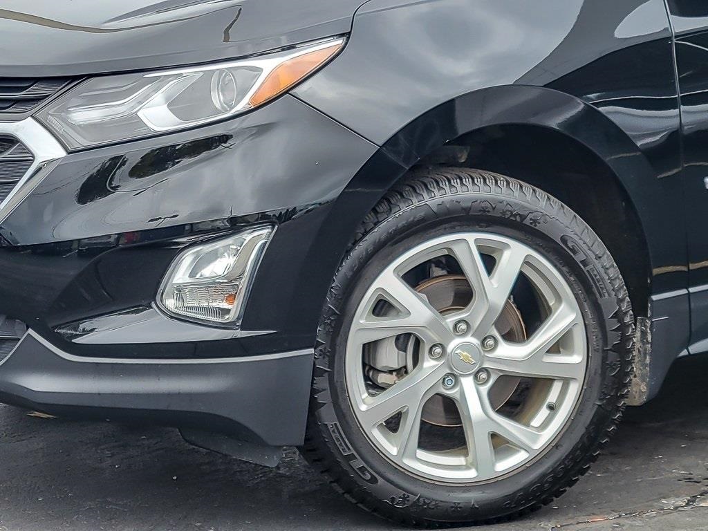 2021 Chevrolet Equinox LT photo 3