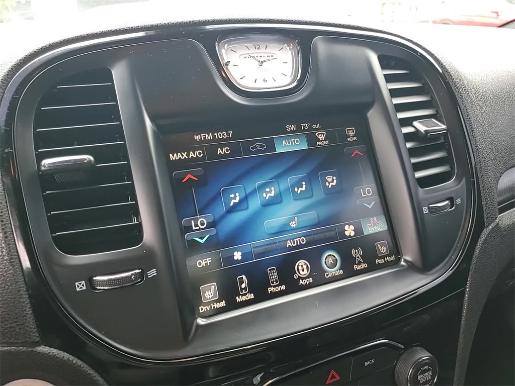 2016 Chrysler 300 S photo 25