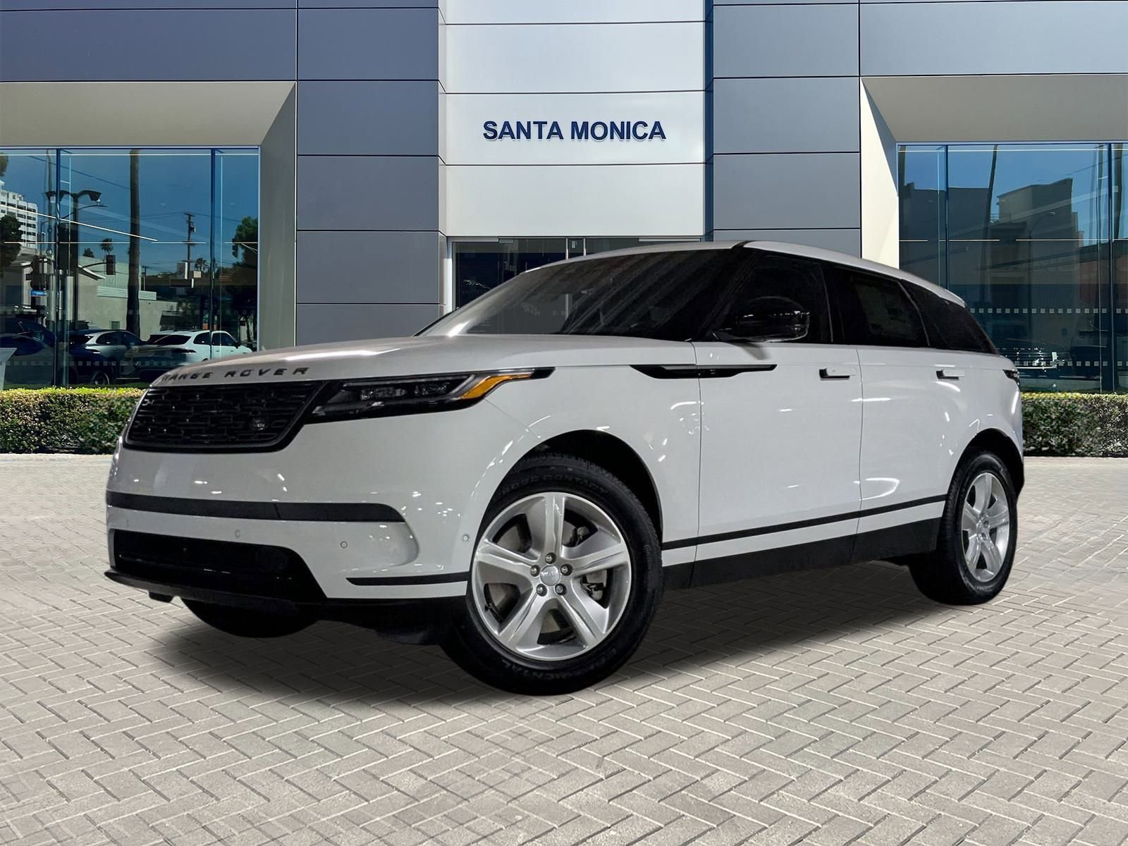 2026 Land Rover Range Rover Velar S's photo