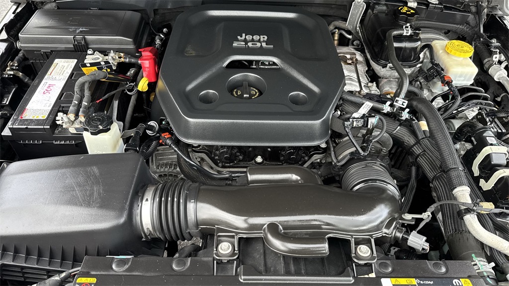 2021 Jeep Wrangler Unlimited Sahara Altitude photo 54