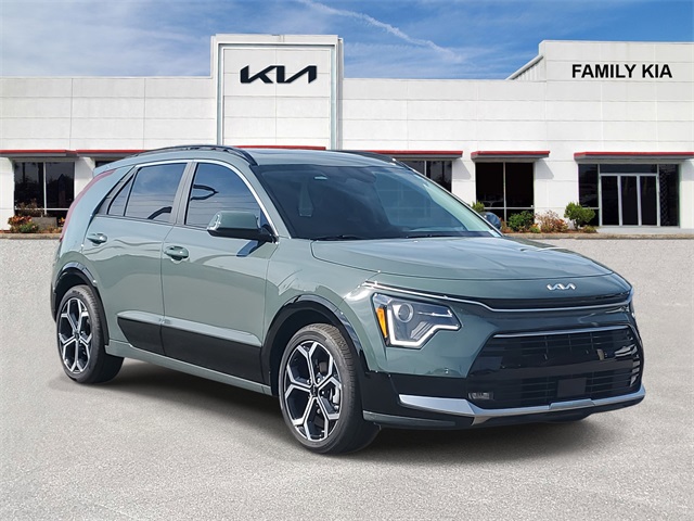 2025 Kia Niro EX Touring's photo