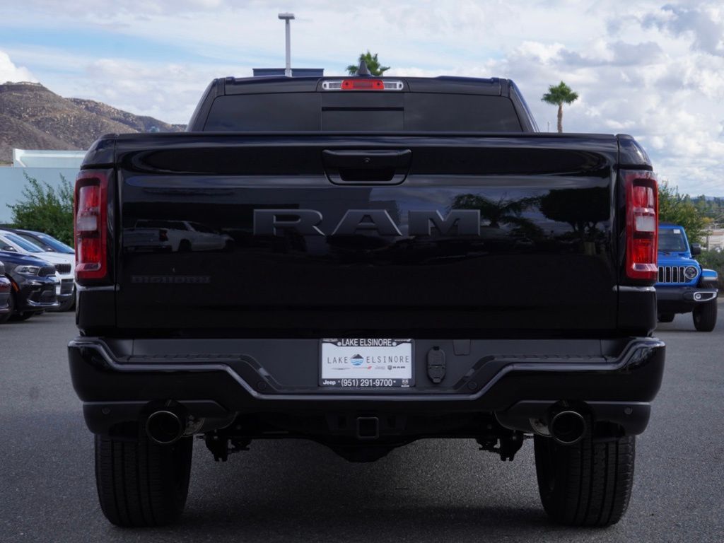 New 2026 Diamond Black Crystal Pearl-Coat Exterior Paint RAM Big Horn Night Edition image 4