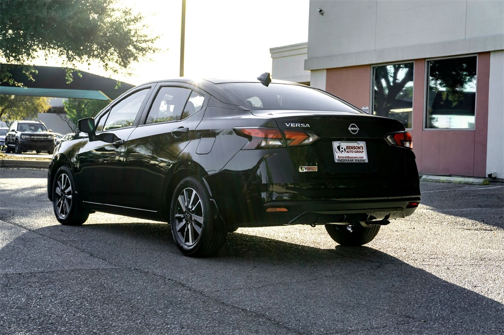 2025 Nissan Versa SV photo 4