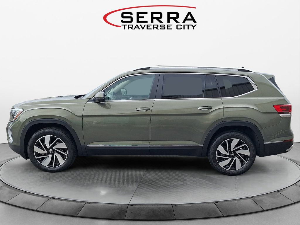 2025 Volkswagen Atlas SEL photo 2
