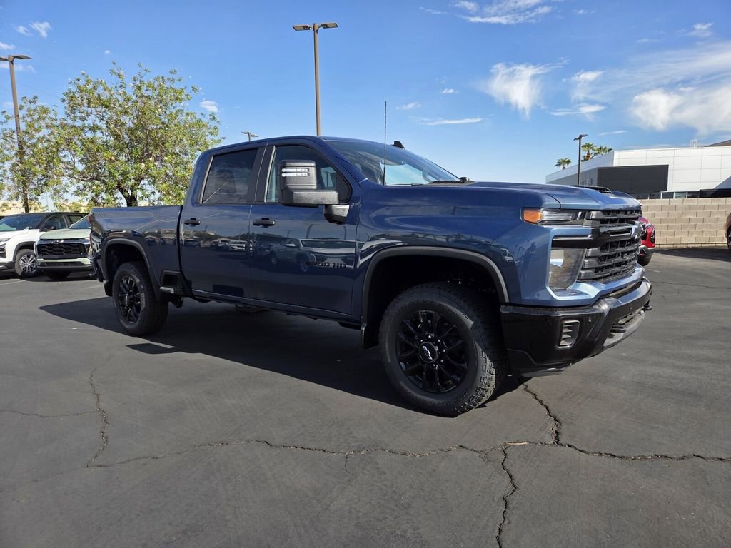 2025 Chevrolet Silverado 2500HD Custom's photo