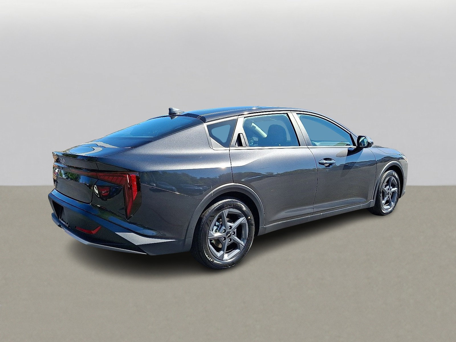 2025 Kia K4 LXS photo 4