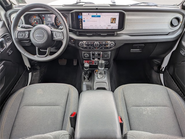 2024 Jeep Wrangler Willys photo 24