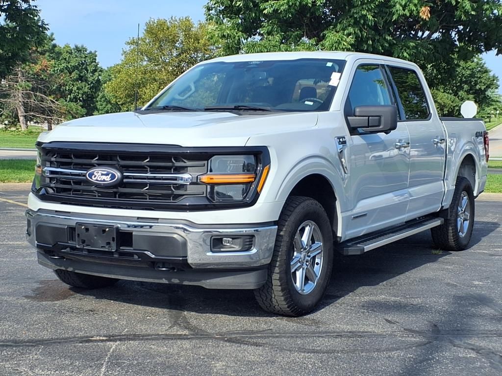 2024 Ford F-150 XLT photo 2