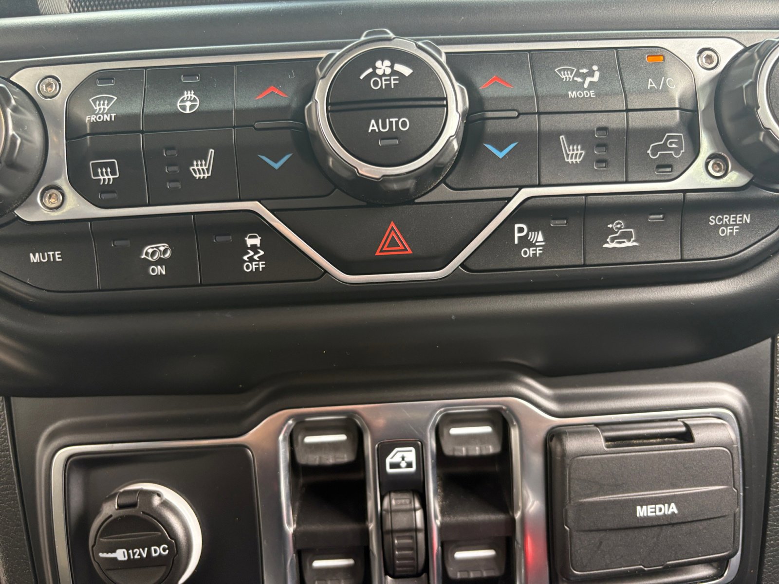 2021 Jeep Wrangler Unlimited Rubicon 392 photo 23