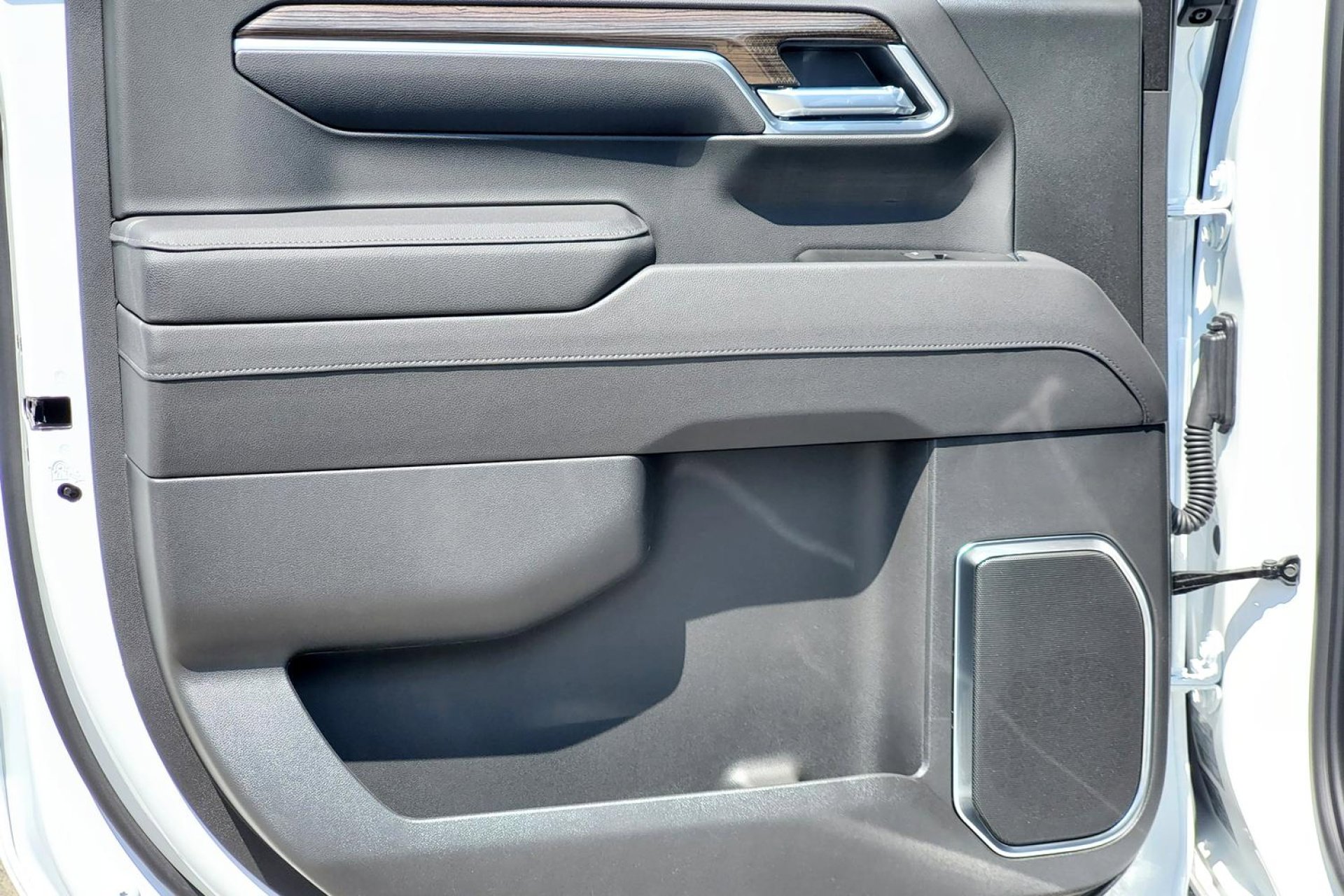 2025 Chevrolet Silverado 1500 RST photo 19