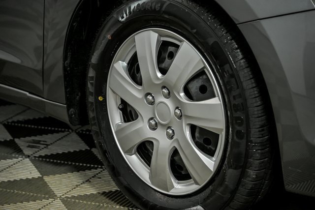 2010 Honda Accord LX photo 3