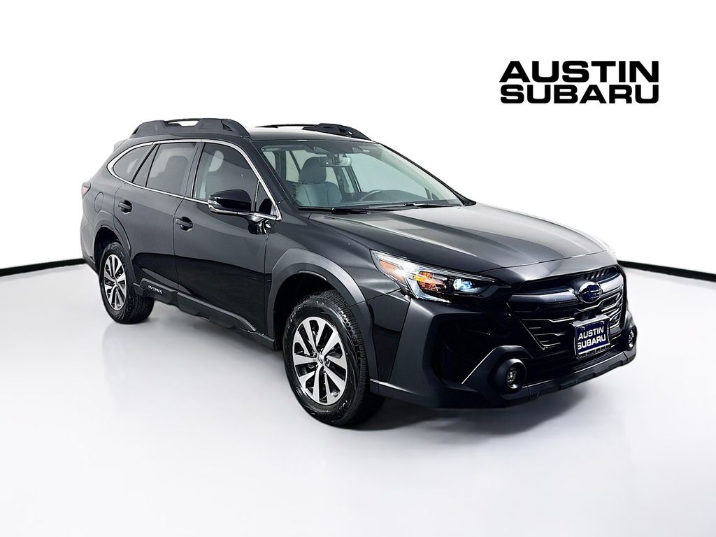 2025 Subaru Outback Premium's photo