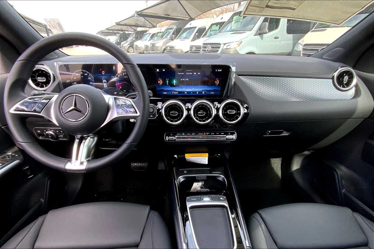 2025 Mercedes Benz GLA 250 photo 7
