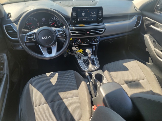 2022 Kia Seltos LX photo 31