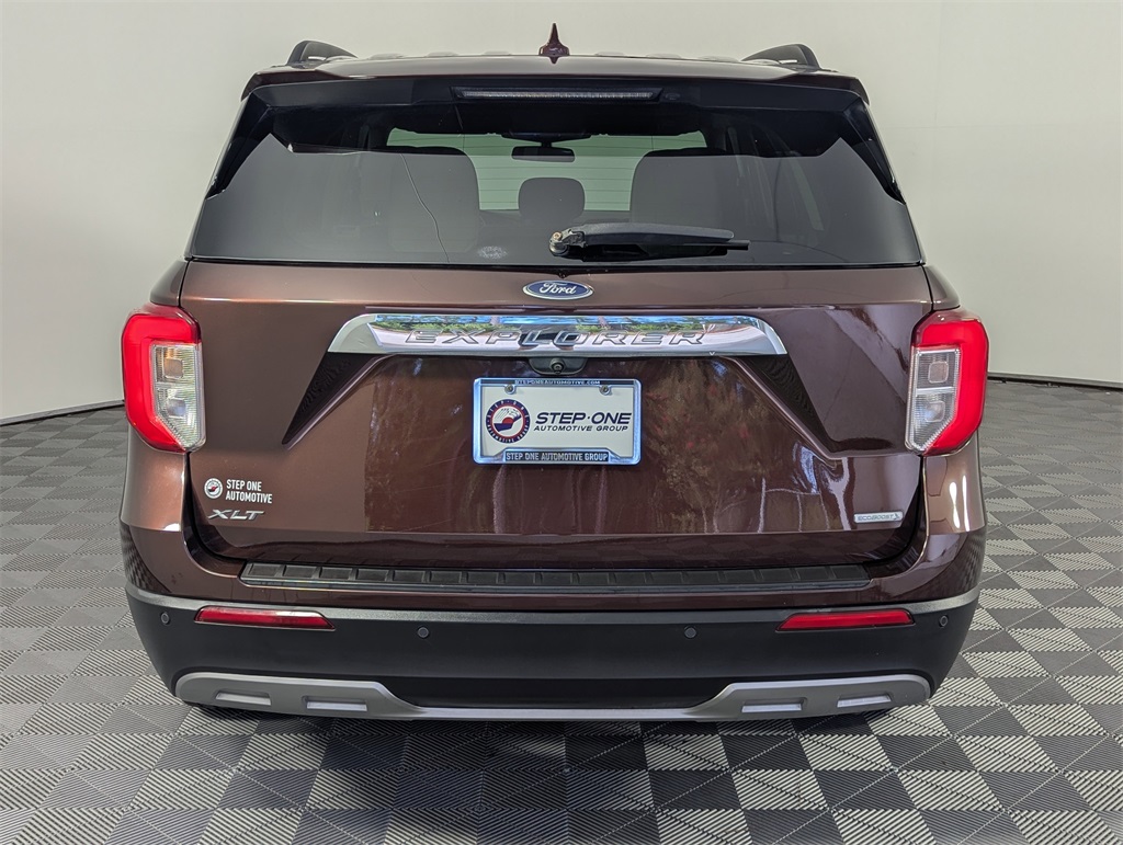 2020 Ford Explorer XLT photo 3