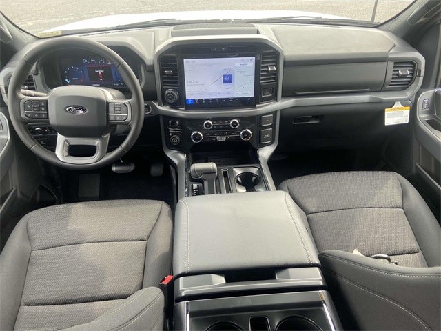 2025 Ford F-150 XLT photo 9