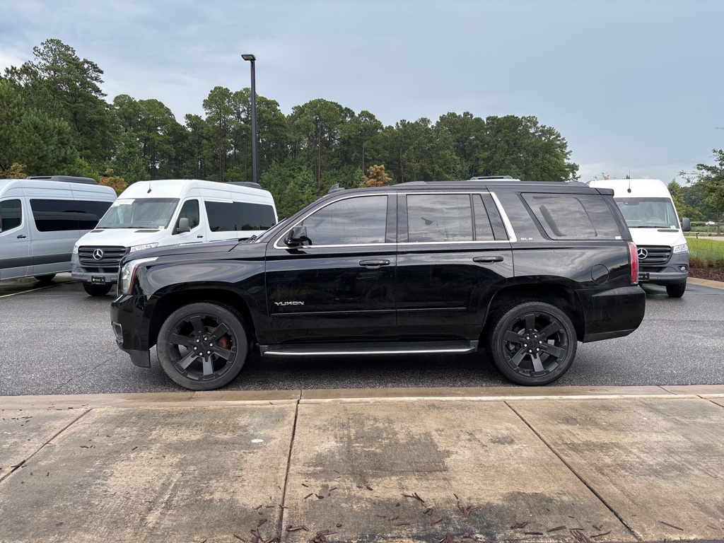 2017 Gmc Yukon SLE photo 3