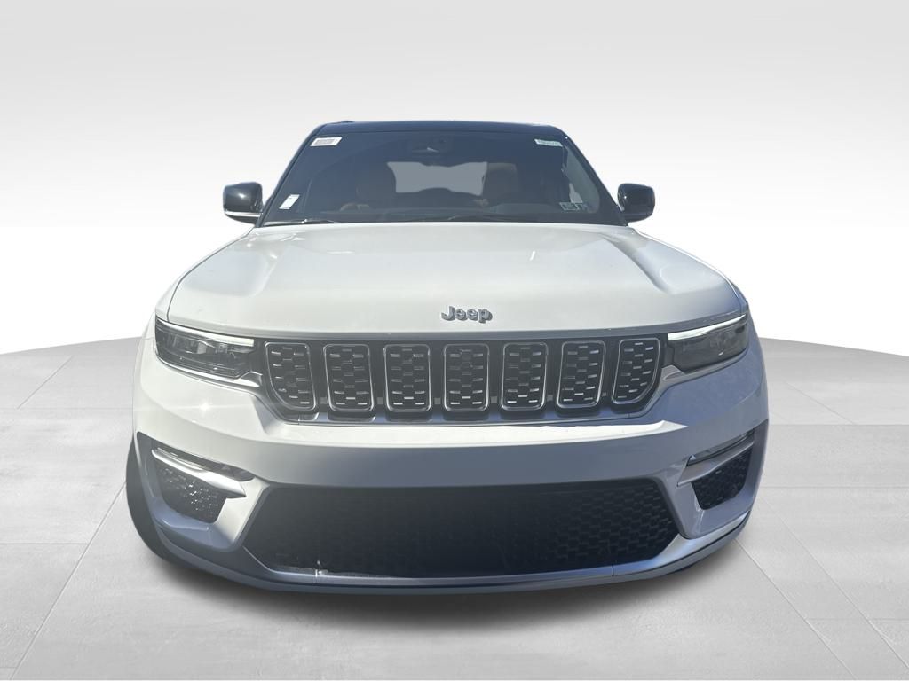 2025 Jeep Grand Cherokee Summit photo 2