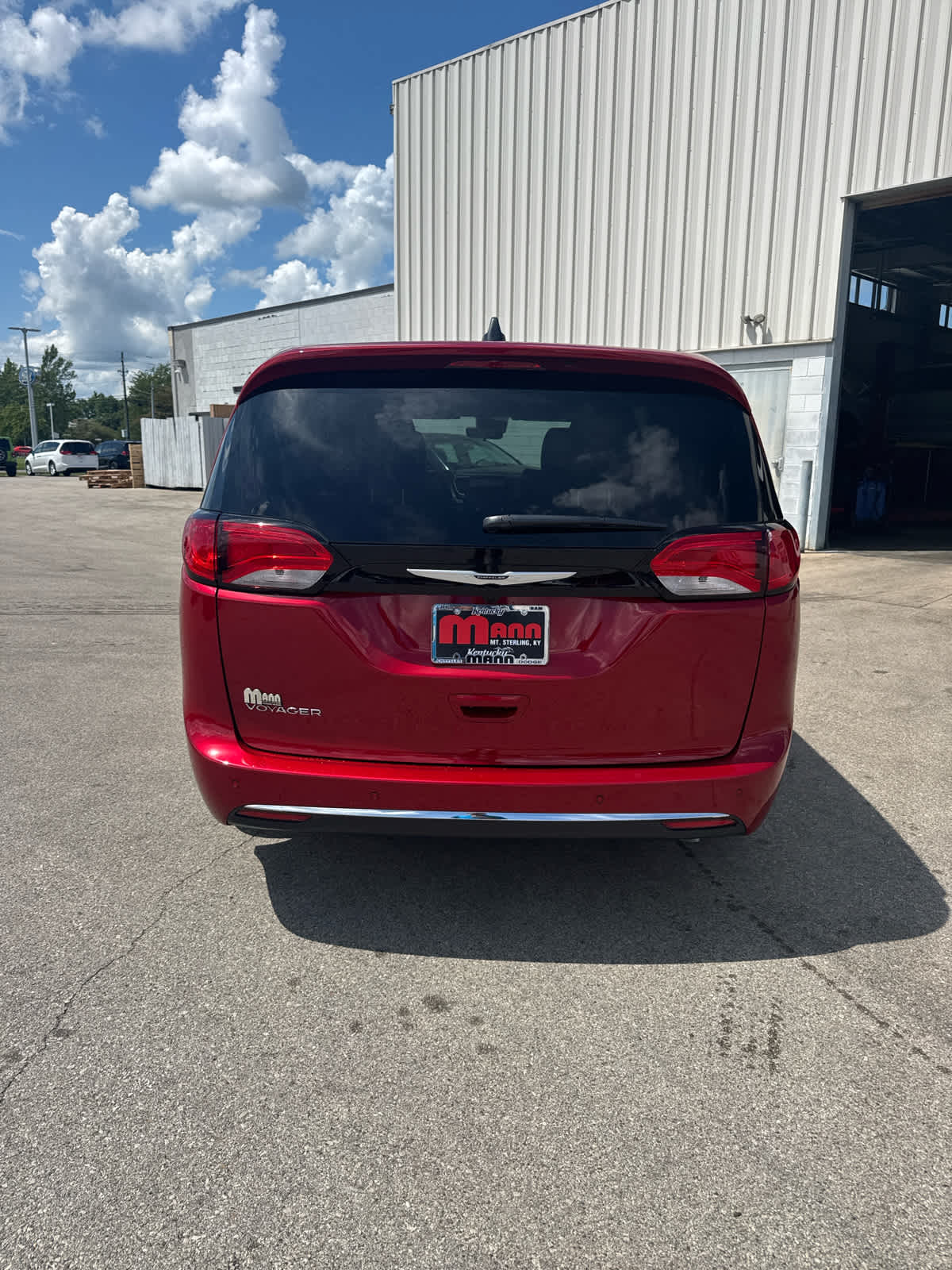 2026 Chrysler Voyager LX photo 4