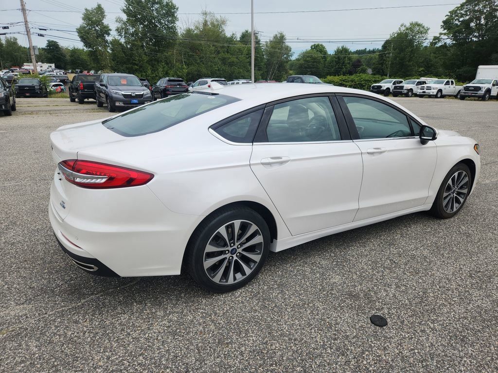 2020 Ford Fusion SE photo 7