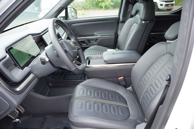 2023 Rivian R1T Adventure photo 15