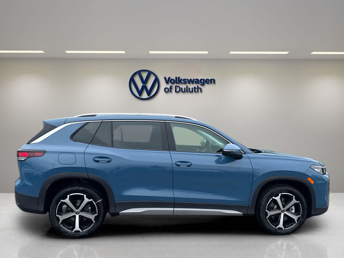 2025 Volkswagen Tiguan SE photo 5