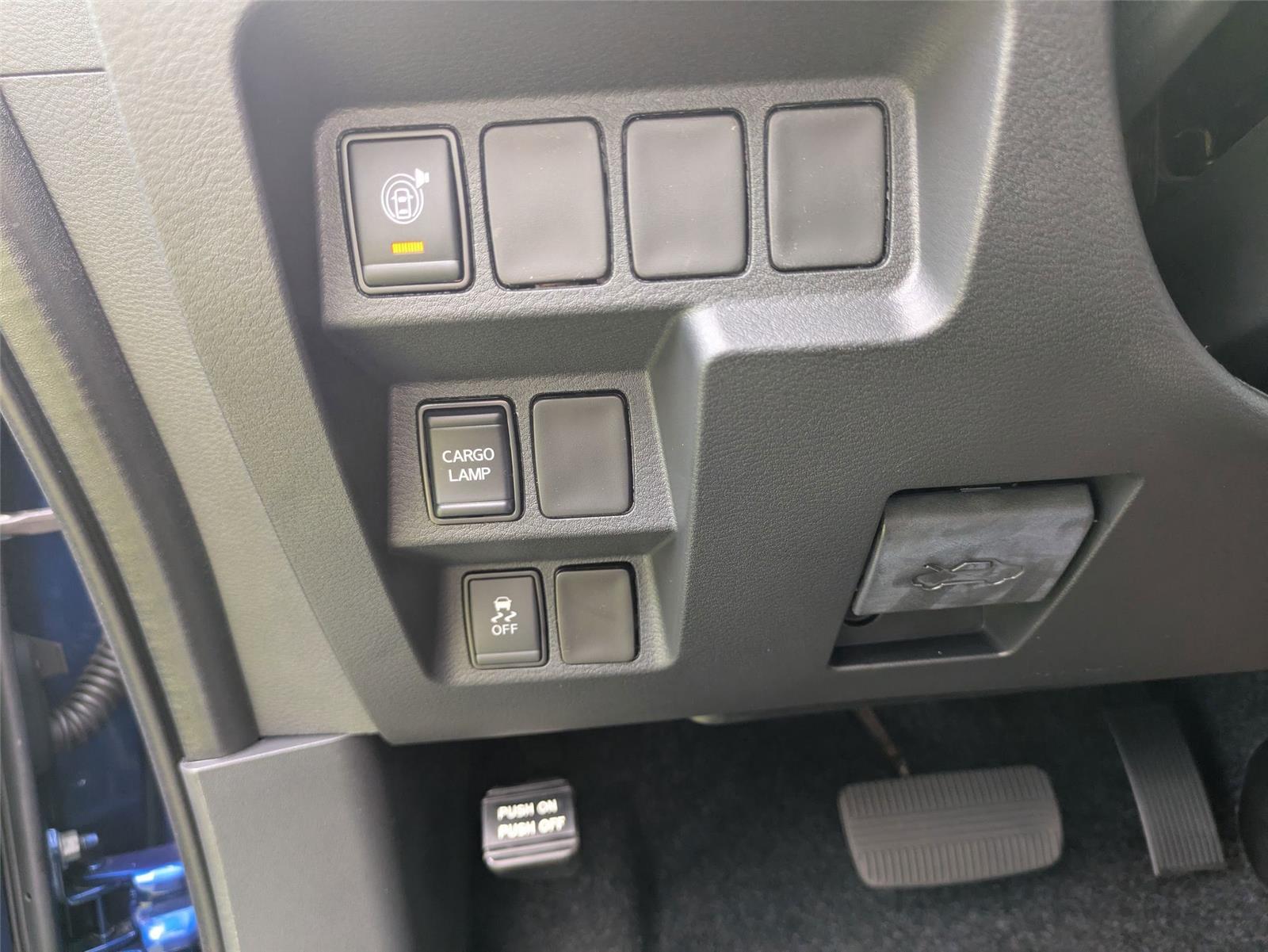 2026 Nissan Frontier SV photo 14