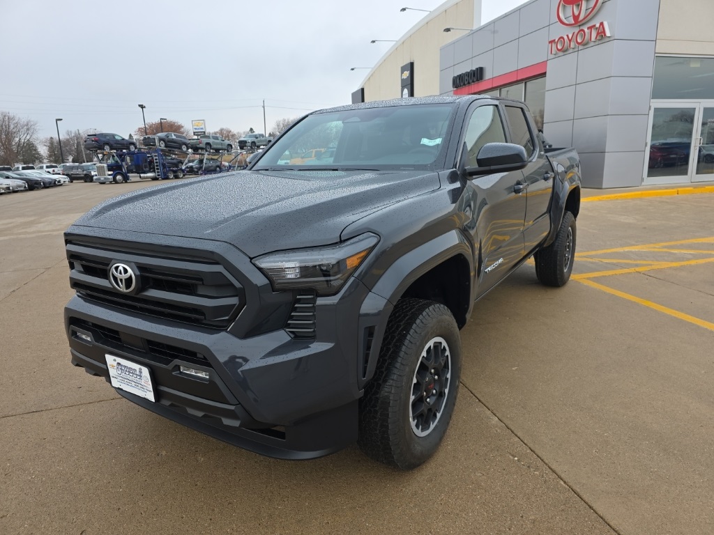 2025 Toyota Tacoma photo 2