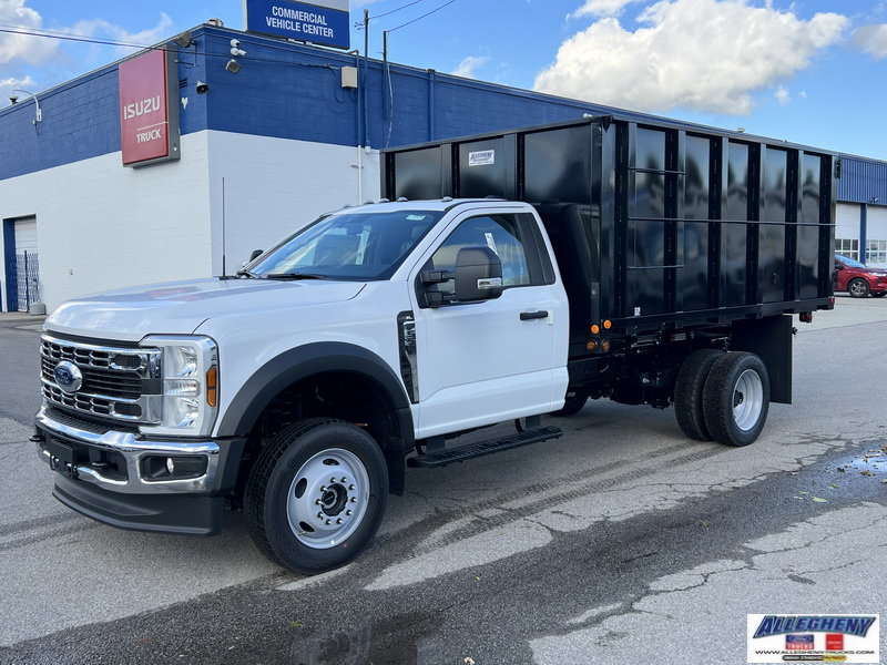 2025 Ford F-550 Super Duty Chassis Cab XL's photo