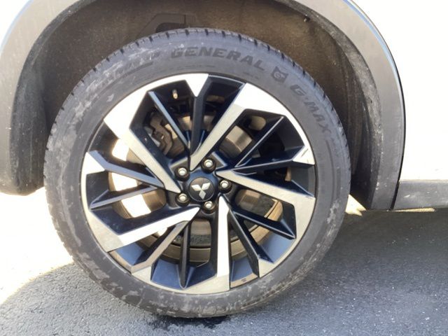 2022 Mitsubishi Outlander ES photo 4