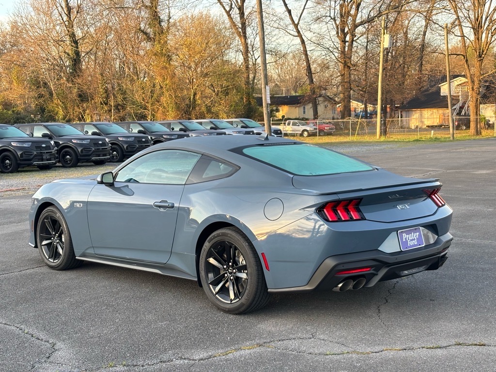 2025 Ford Mustang GT photo 2