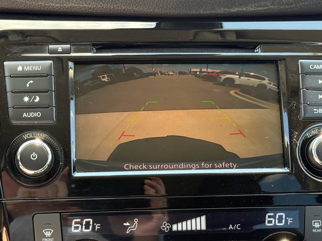 2020 Nissan Rogue SV photo 29