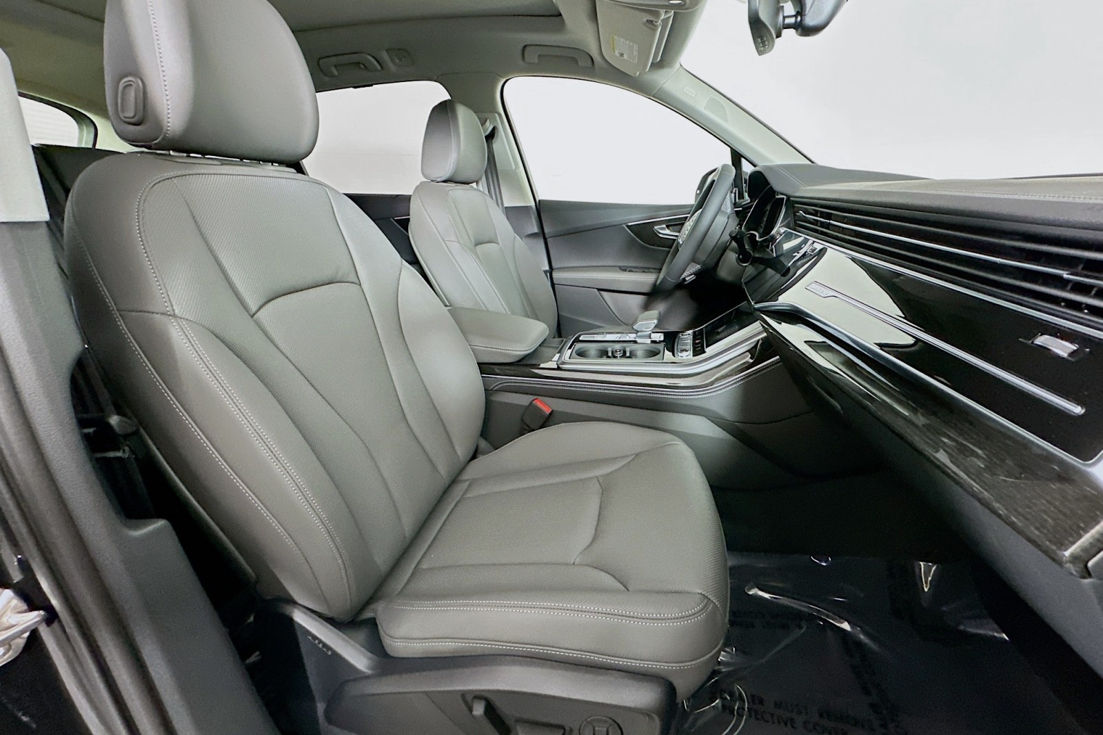 New 2025 Mythos Black Metallic Audi Premium Plus image 8