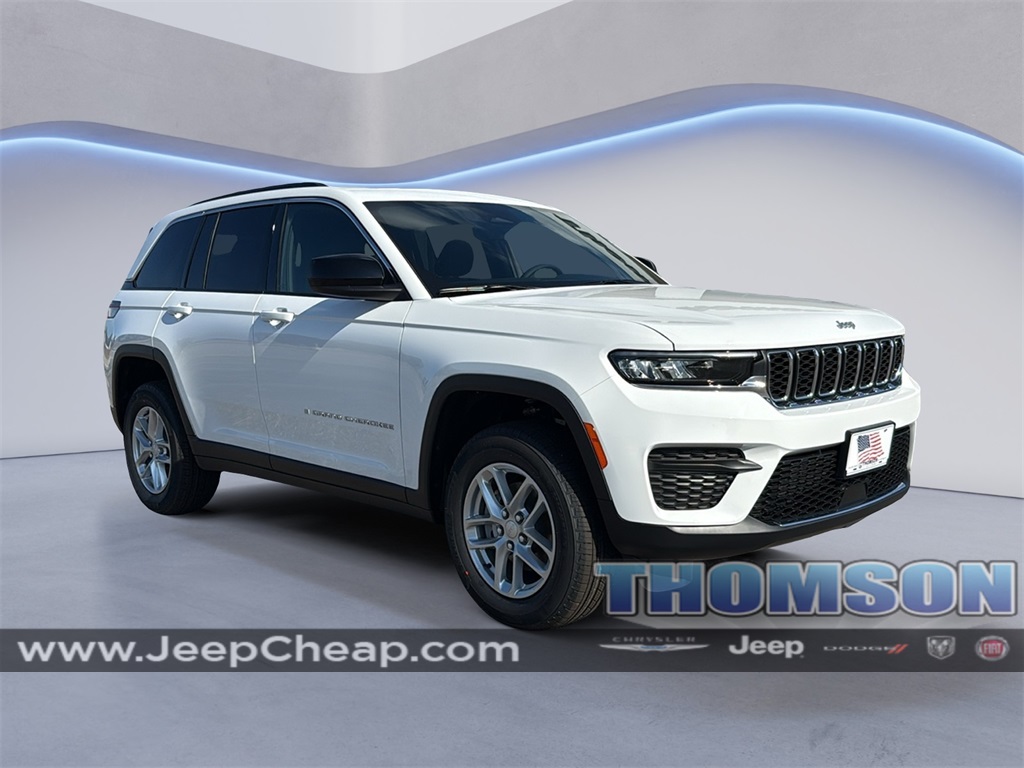 2025 Jeep Grand Cherokee Laredo's photo