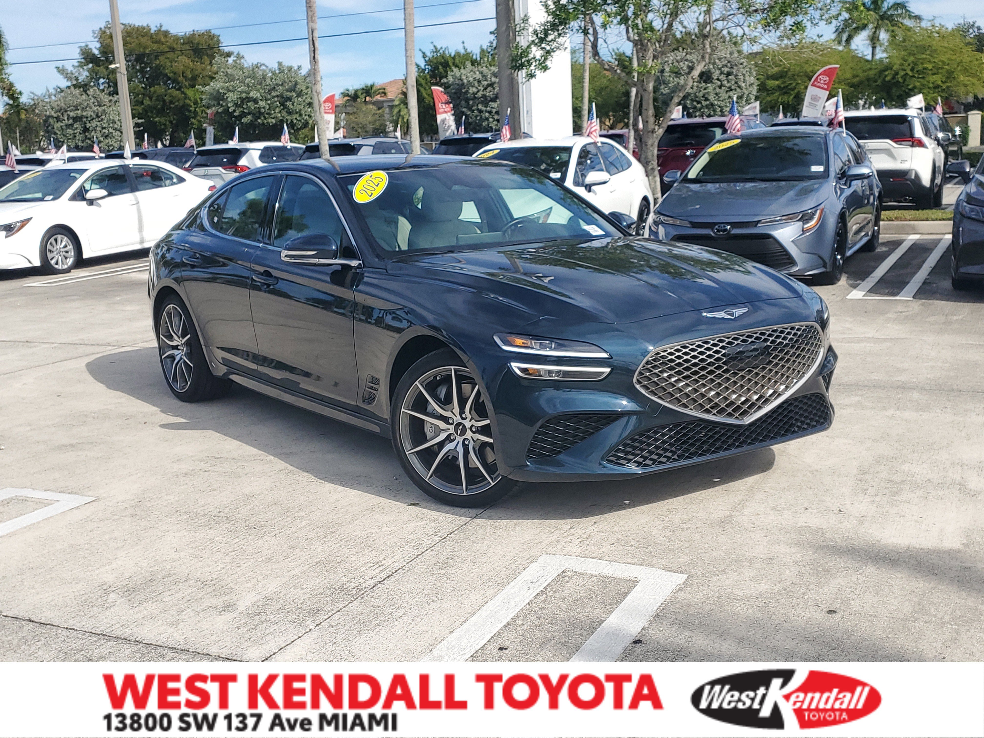 2025 GENESIS G70 Standard's photo