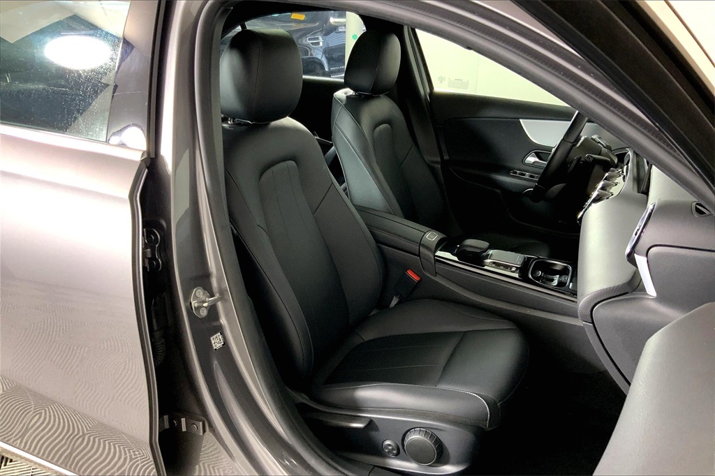 2022 Mercedes Benz A 220 photo 6