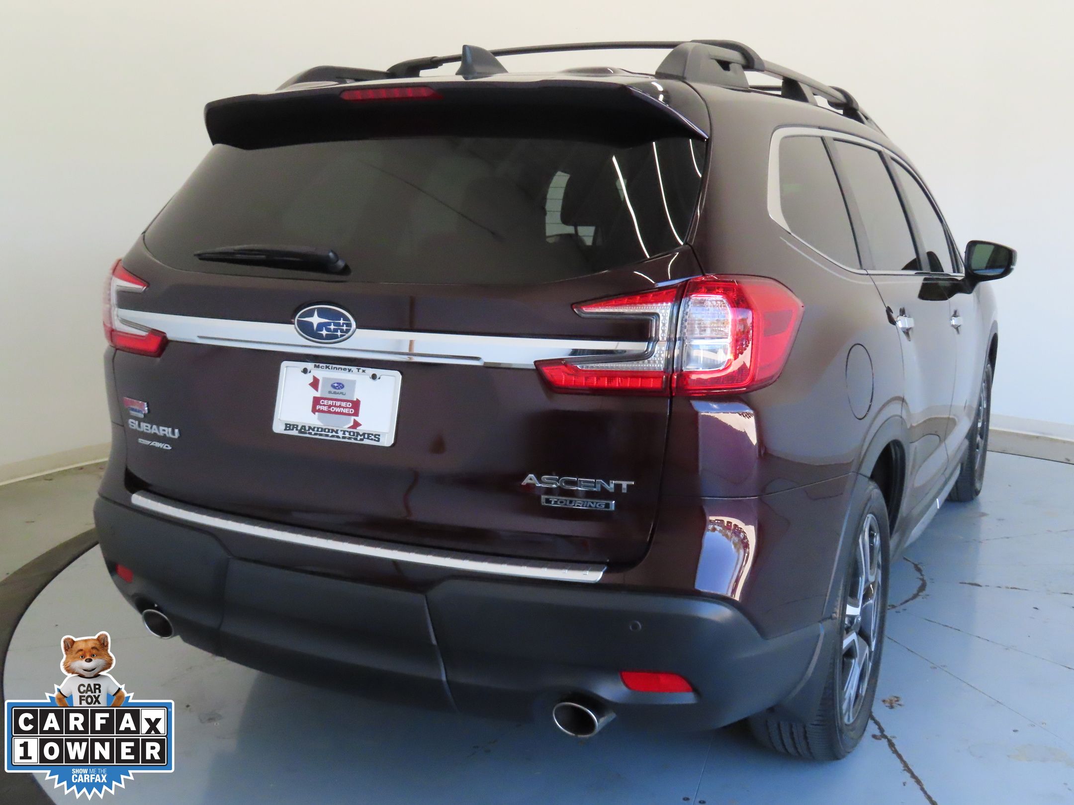 2024 Subaru Ascent Touring photo 3